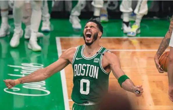 开云官网-【现场】波士顿不眠夜 塔图姆带队夺冠泪洒现场