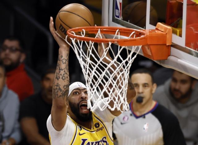 kaiyun-新援乏力季前赛仅2胜4负 湖人新赛季状态令人忧心